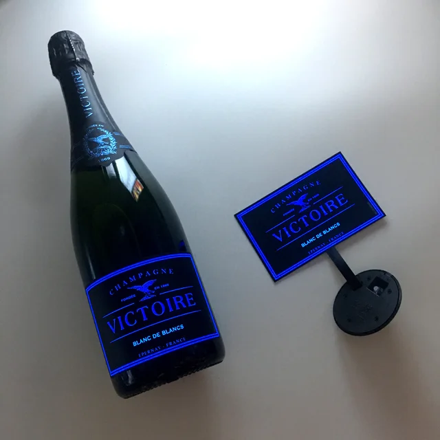 Light up champagne bottle label